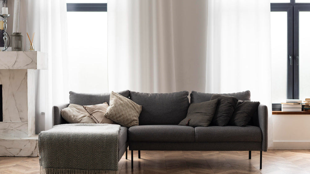 How to Mix Two Different Sofas in One Living Room