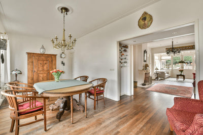 Best Sofa Configuration for Hosting Dinner Parties