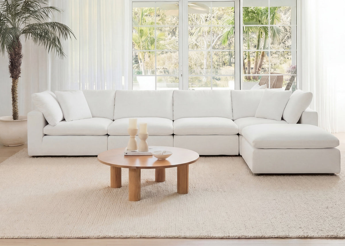 Cloud Couch vs Regular Sofa: 7 Differences That Matter