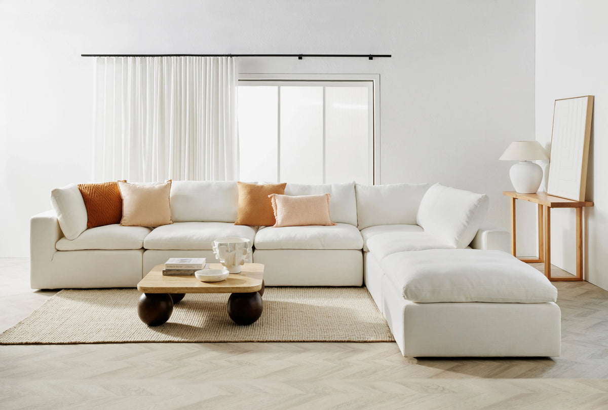 How to Arrange L-Shaped Sofa in Living Room with Style and Function